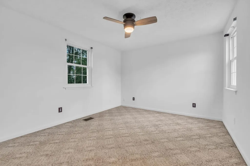 99 Edgehill Lane Hendersonville TN 37075