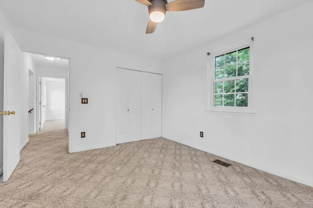 99 Edgehill Lane Hendersonville TN 37075