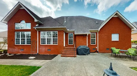 1912 Nightwalk Court Murfreesboro TN 37130