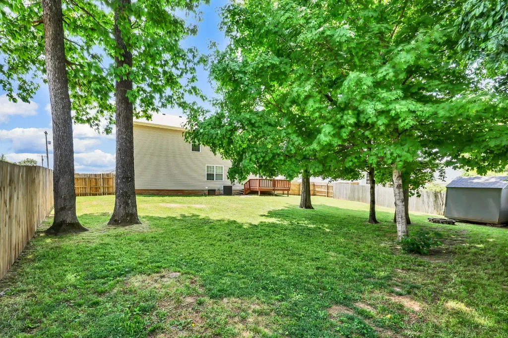 1393 Scrub Oak Drive Clarksville TN 37042
