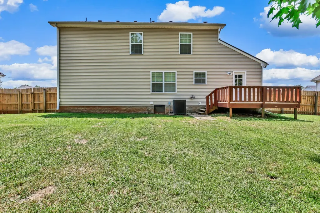 1393 Scrub Oak Drive Clarksville TN 37042