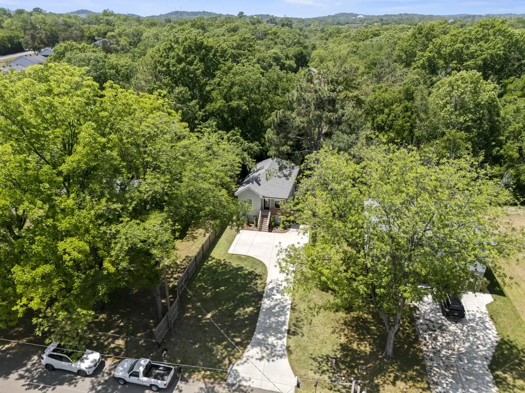 1102 Fernbank Drive Madison TN 37115