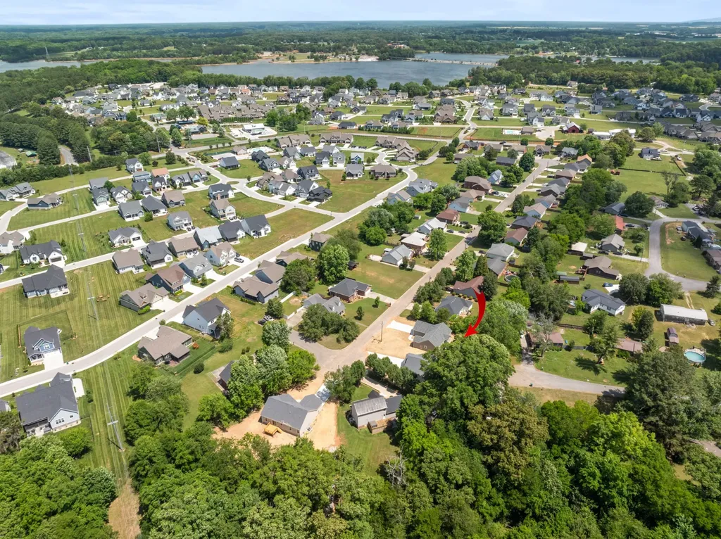 253 Brookfield Circle Winchester TN 37398