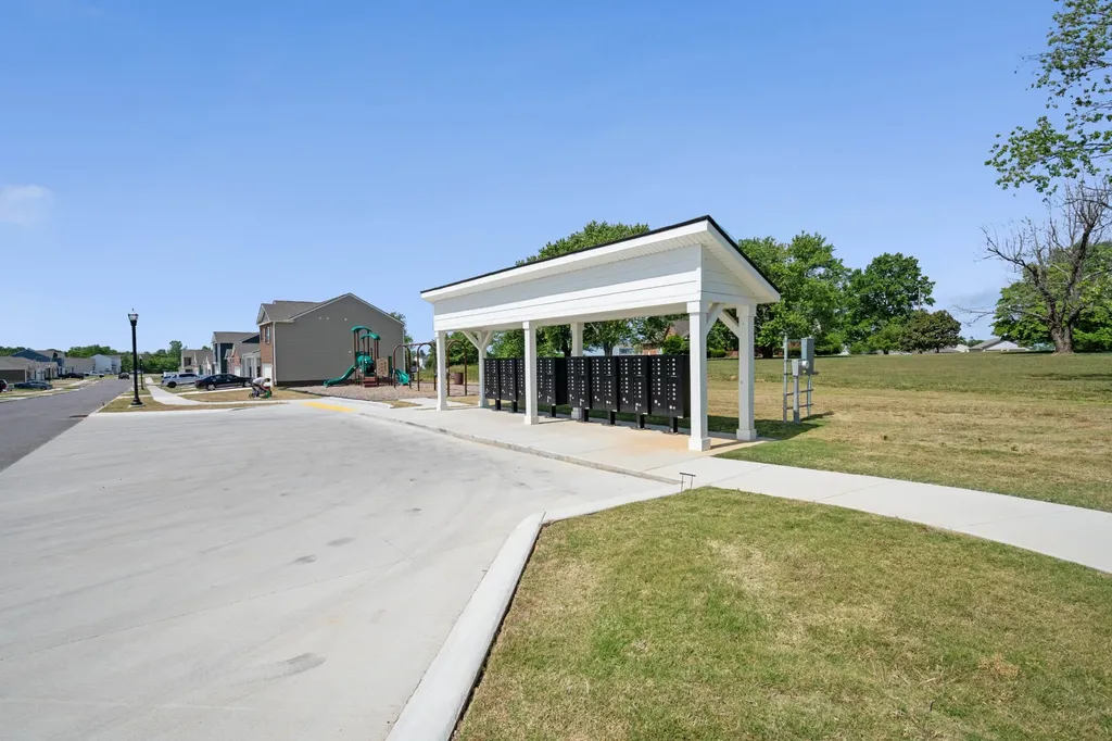 1504 Dove Drive Lebanon TN 37087