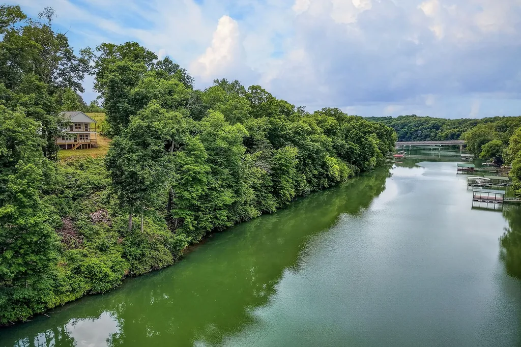 253 River Front Drive Sparta TN 38583