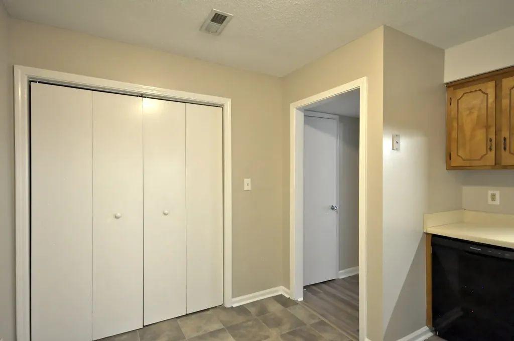 460 Martha Lane Clarksville TN 37043