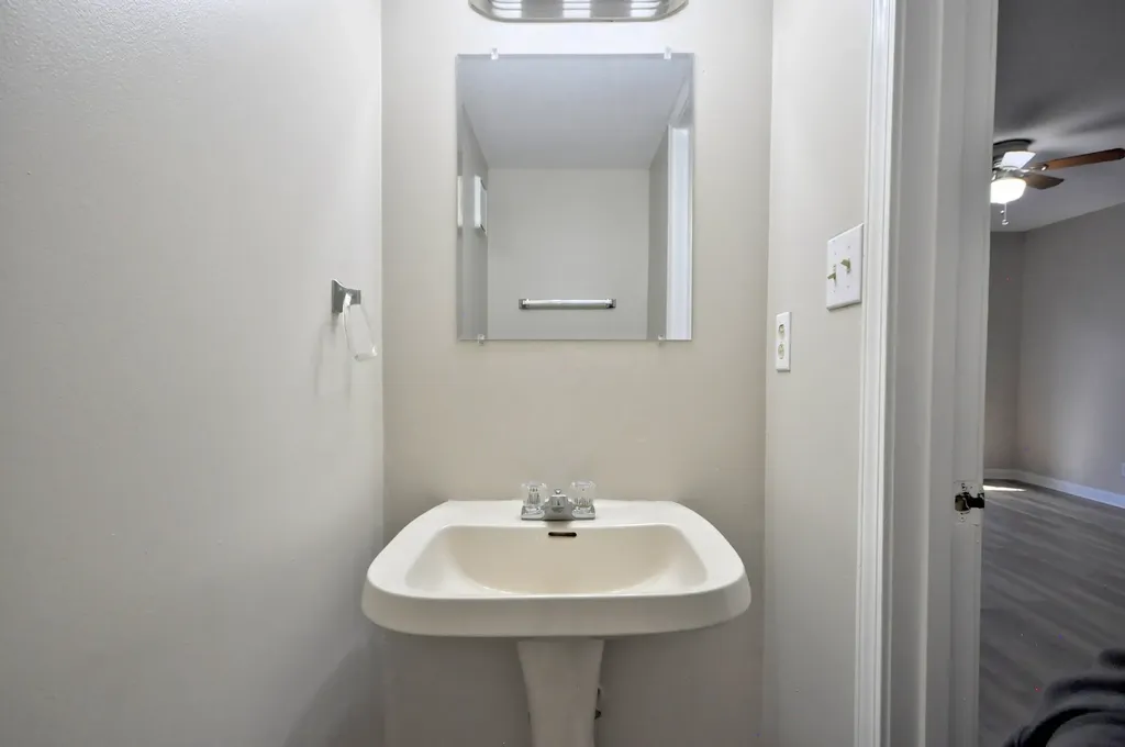 460 Martha Lane Clarksville TN 37043