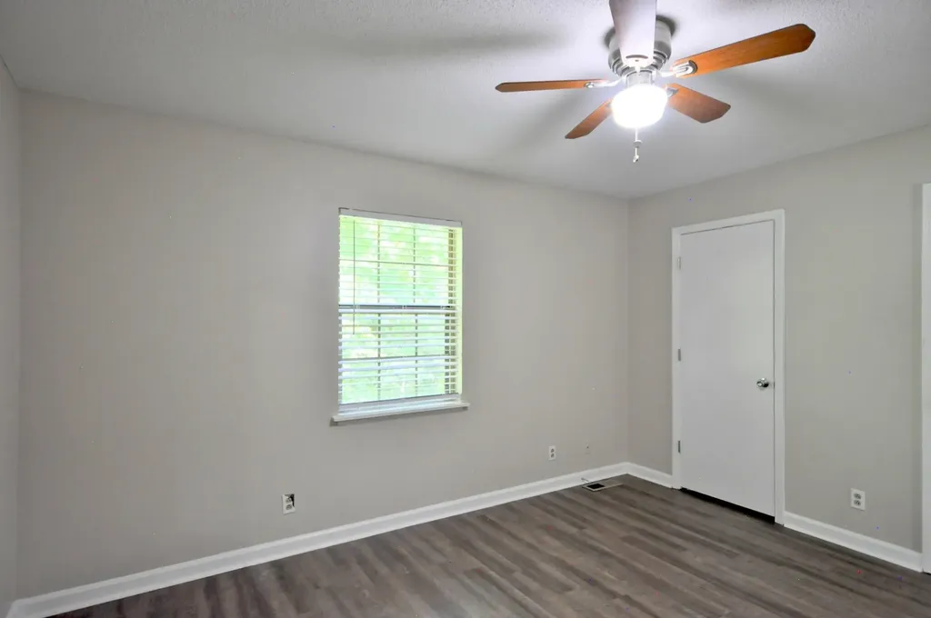 460 Martha Lane Clarksville TN 37043