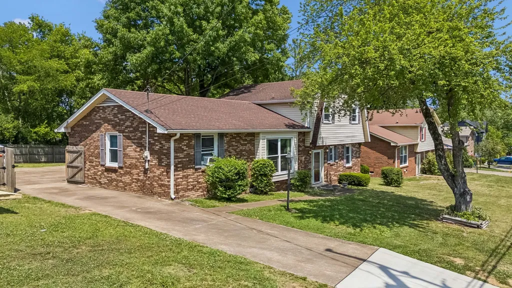 2946 Anderson Road Nashville TN 37217