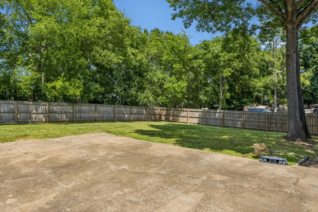 2946 Anderson Road Nashville TN 37217
