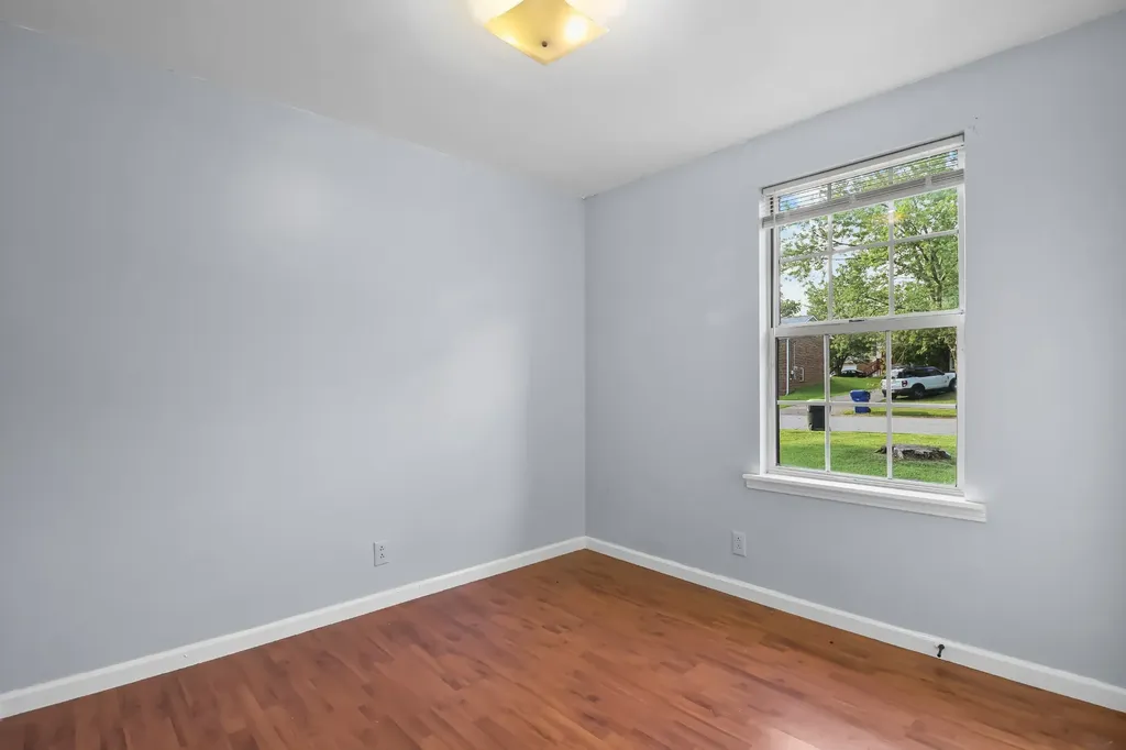 636 R S Bradley Boulevard Clarksville TN 37042