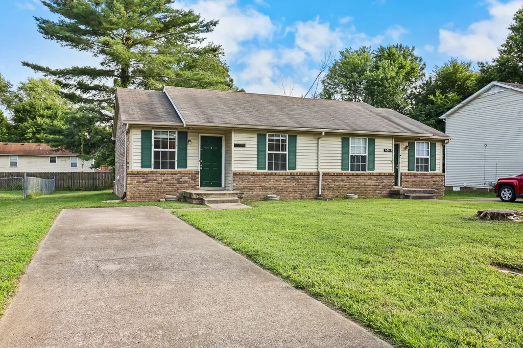 636 R S Bradley Boulevard Clarksville TN 37042