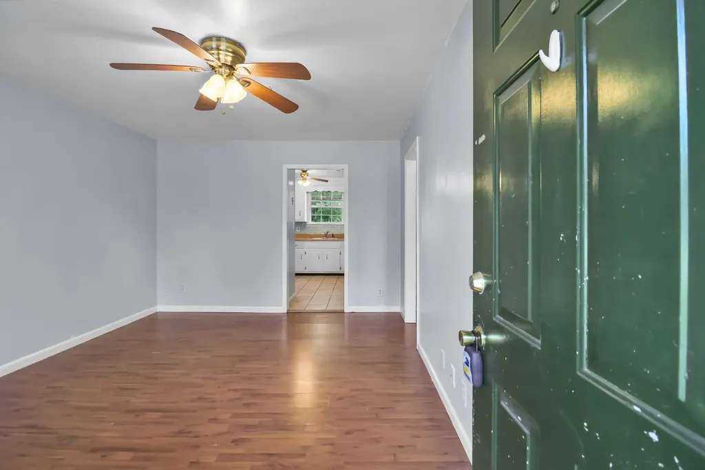 636 R S Bradley Boulevard Clarksville TN 37042