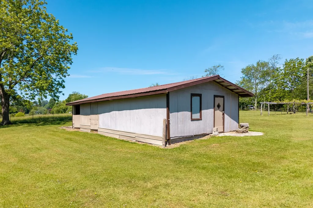 1805 Open Range Road Crossville TN 38555