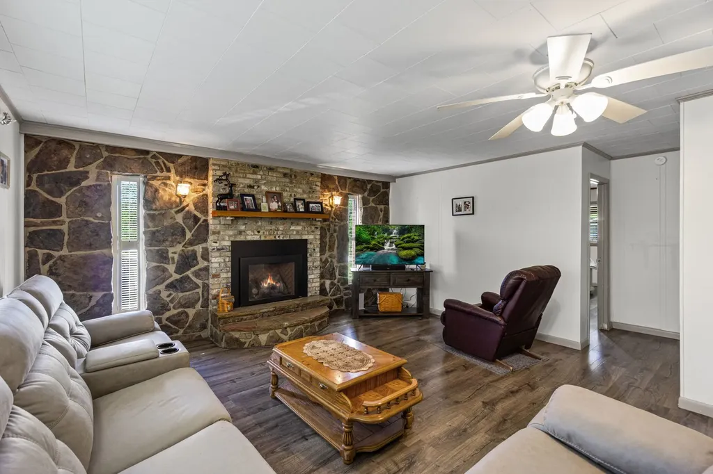 1805 Open Range Road Crossville TN 38555