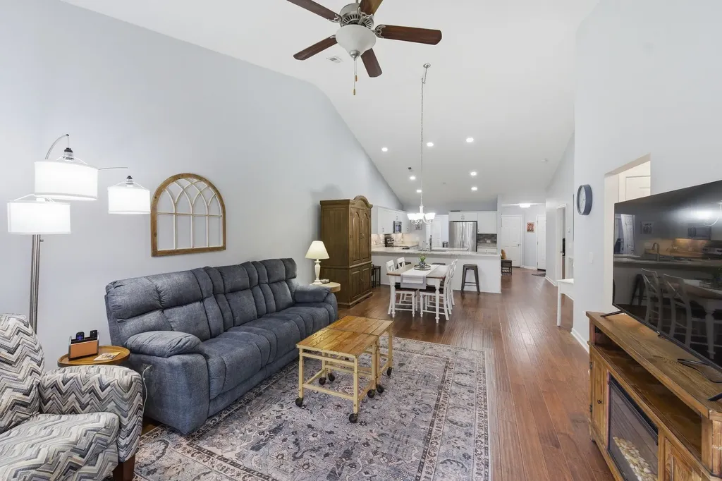 395 Devon Chase Hill Gallatin TN 37066