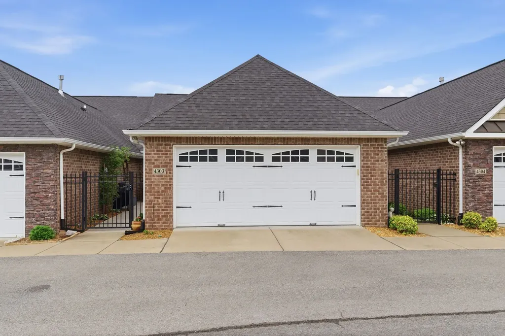 395 Devon Chase Hill Gallatin TN 37066