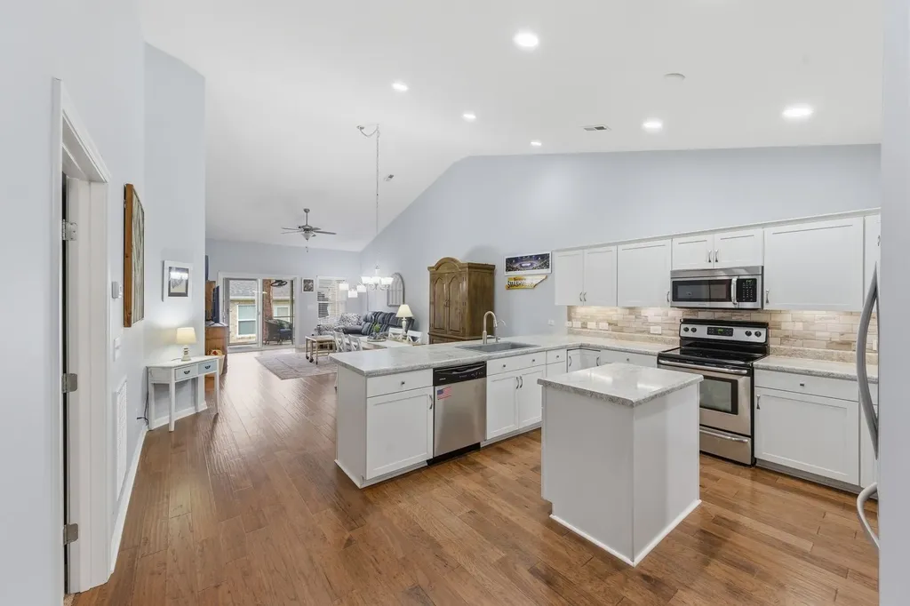 395 Devon Chase Hill Gallatin TN 37066
