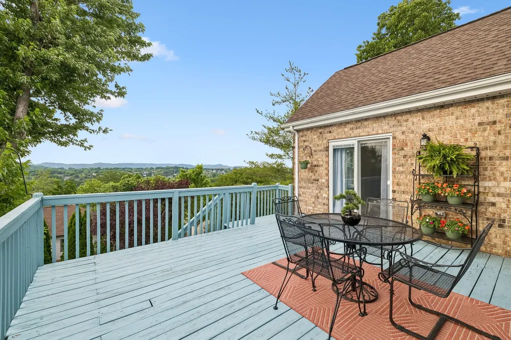 1024 N Clubhouse Court Franklin TN 37067