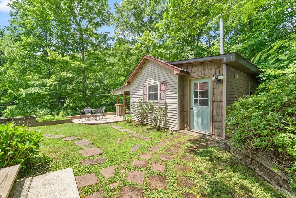 1844 Hogue Road Clarksville TN 37040