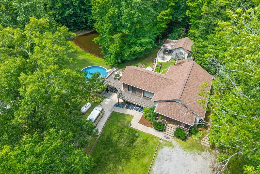 1844 Hogue Road Clarksville TN 37040