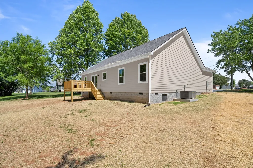 275 Brookfield Circle Winchester TN 37398