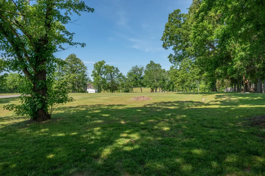 209 Academy Road Lebanon TN 37087