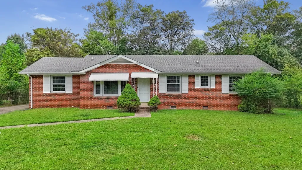 1347 Gibson Drive Clarksville TN 37043