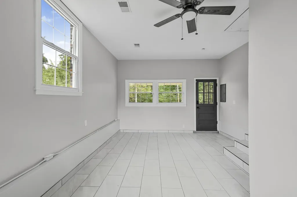 1347 Gibson Drive Clarksville TN 37043