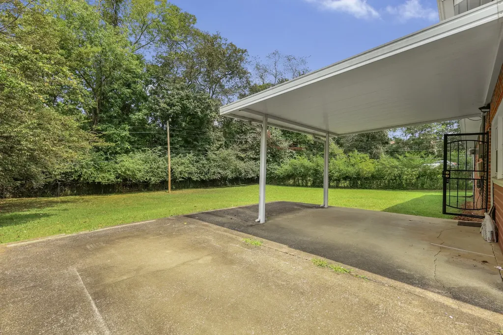 1347 Gibson Drive Clarksville TN 37043