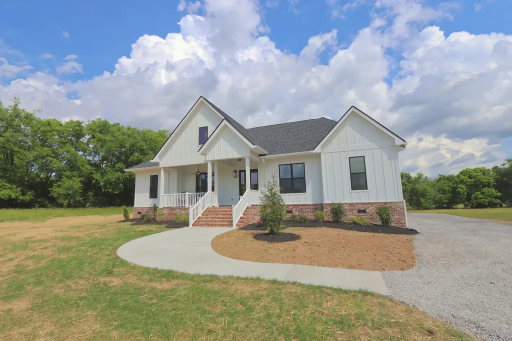 3550 Old Highway 25 Hartsville TN 37074