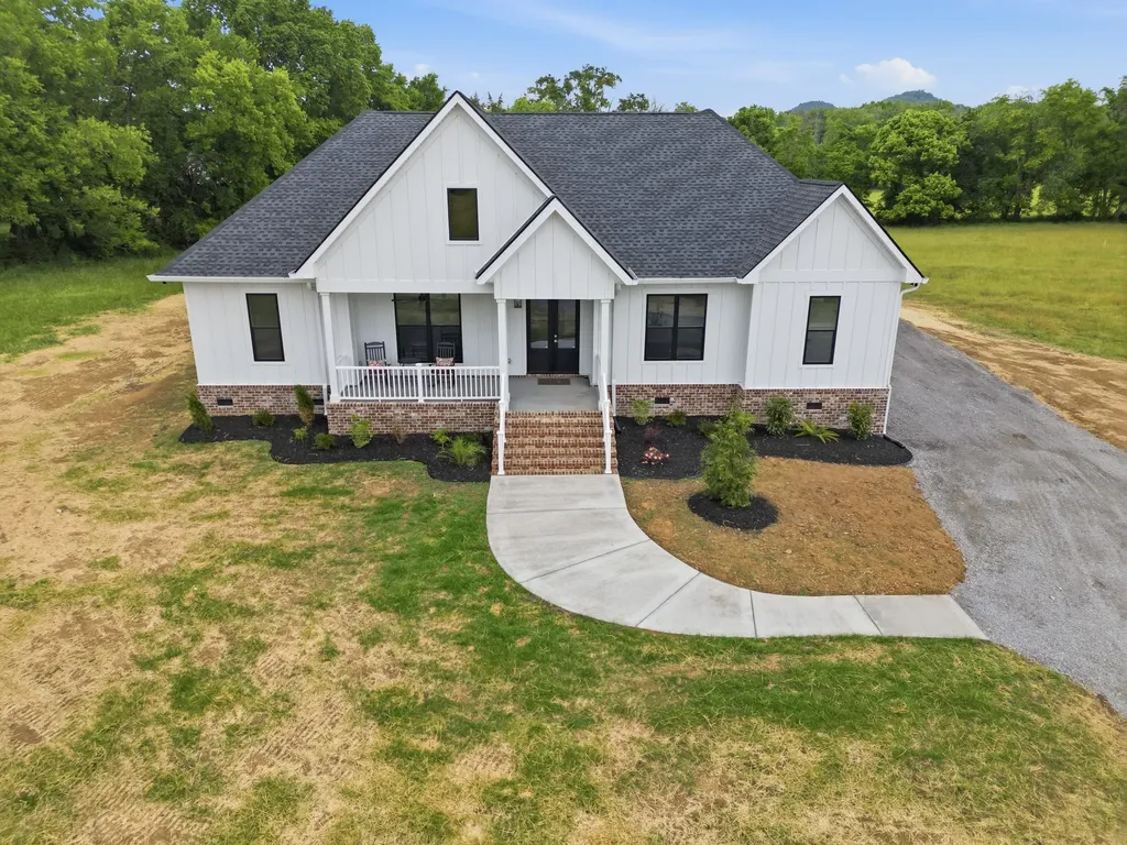 3550 Old Highway 25 Hartsville TN 37074