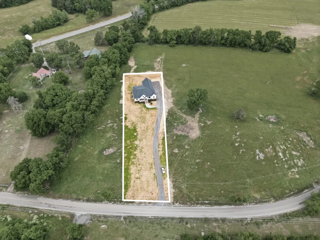 3550 Old Highway 25 Hartsville TN 37074