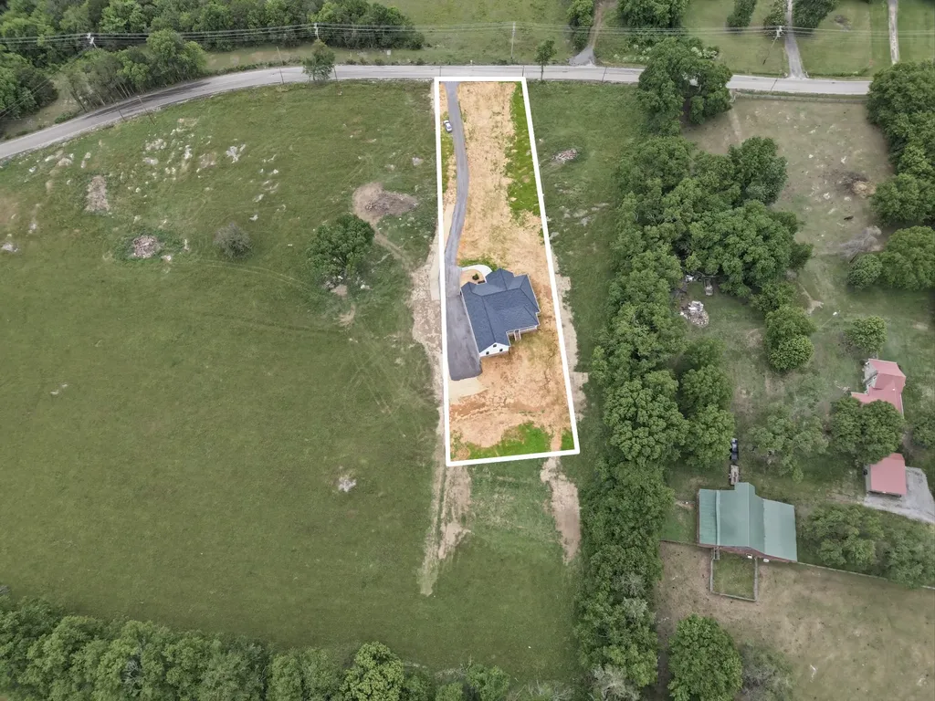 3550 Old Highway 25 Hartsville TN 37074
