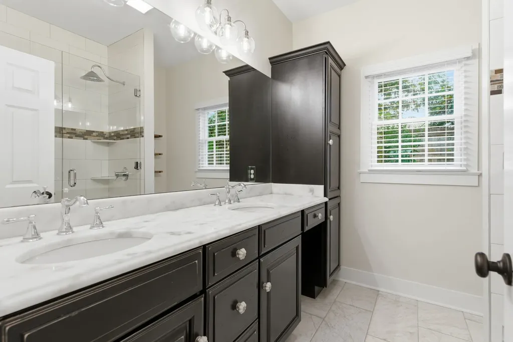 1306 Riverwood Drive Nashville TN 37216