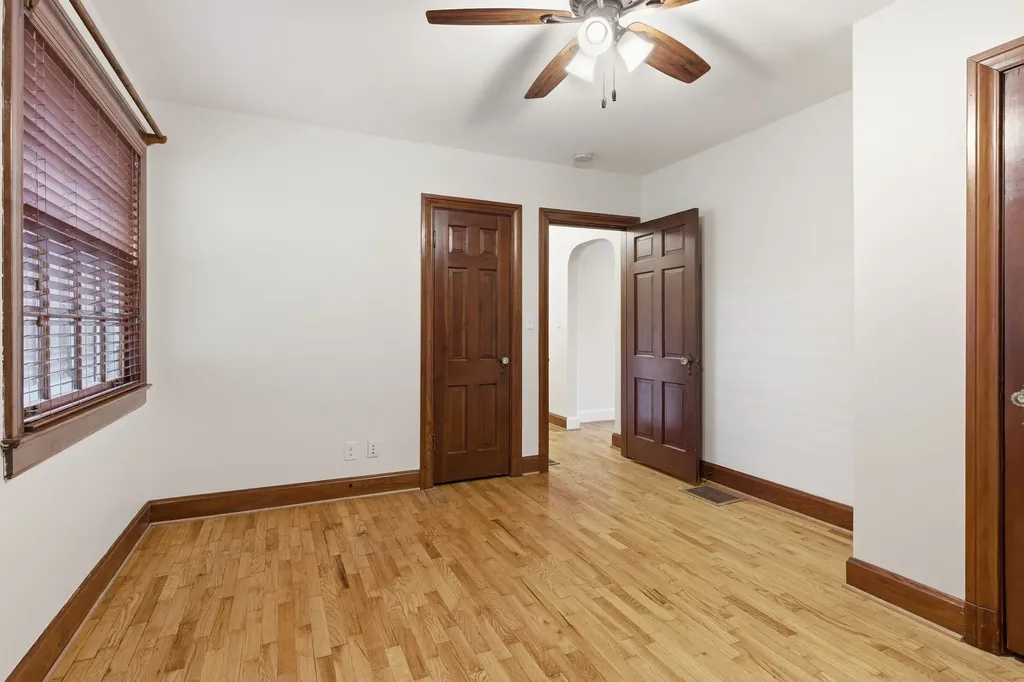 1306 Riverwood Drive Nashville TN 37216