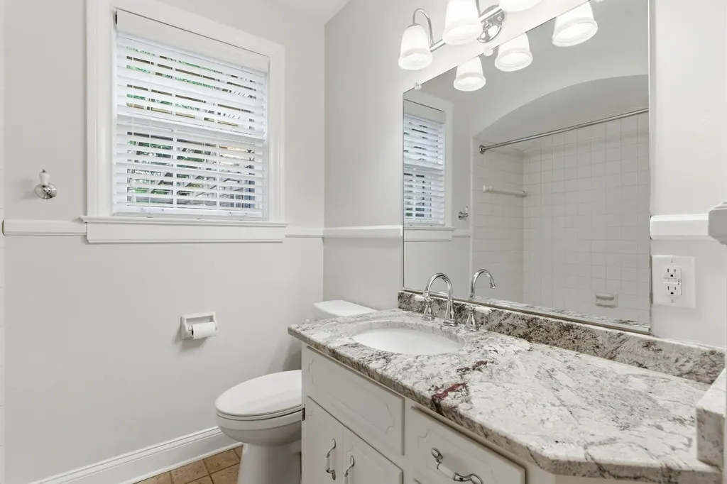 1306 Riverwood Drive Nashville TN 37216