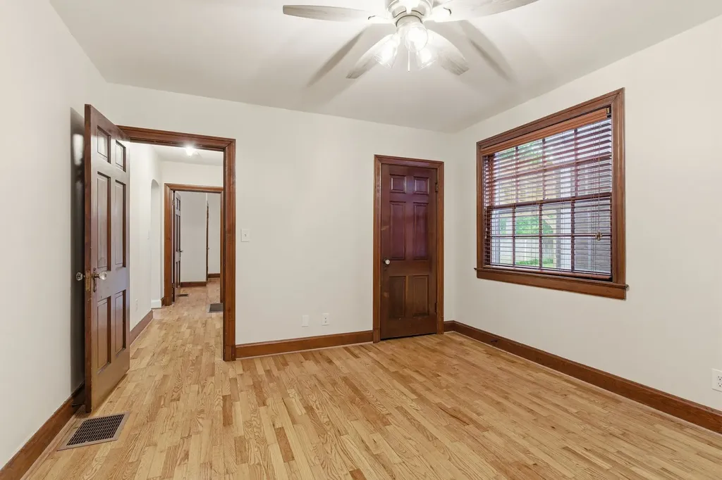 1306 Riverwood Drive Nashville TN 37216