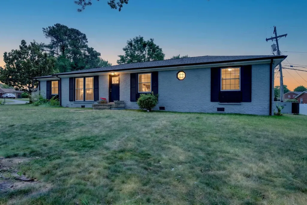 230 Alfred Drive Clarksville TN 37043