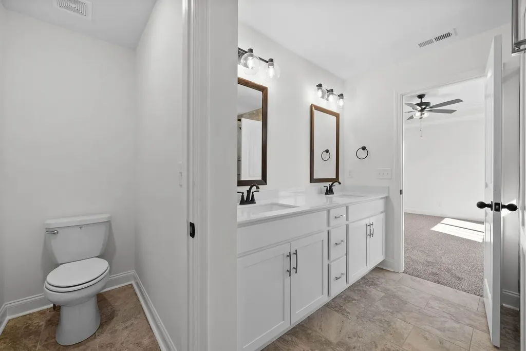 681 S Forest Brook Court Clarksville TN 37042