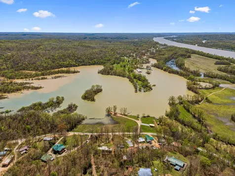11460 Crooked Creek Road Lobelville TN 37097