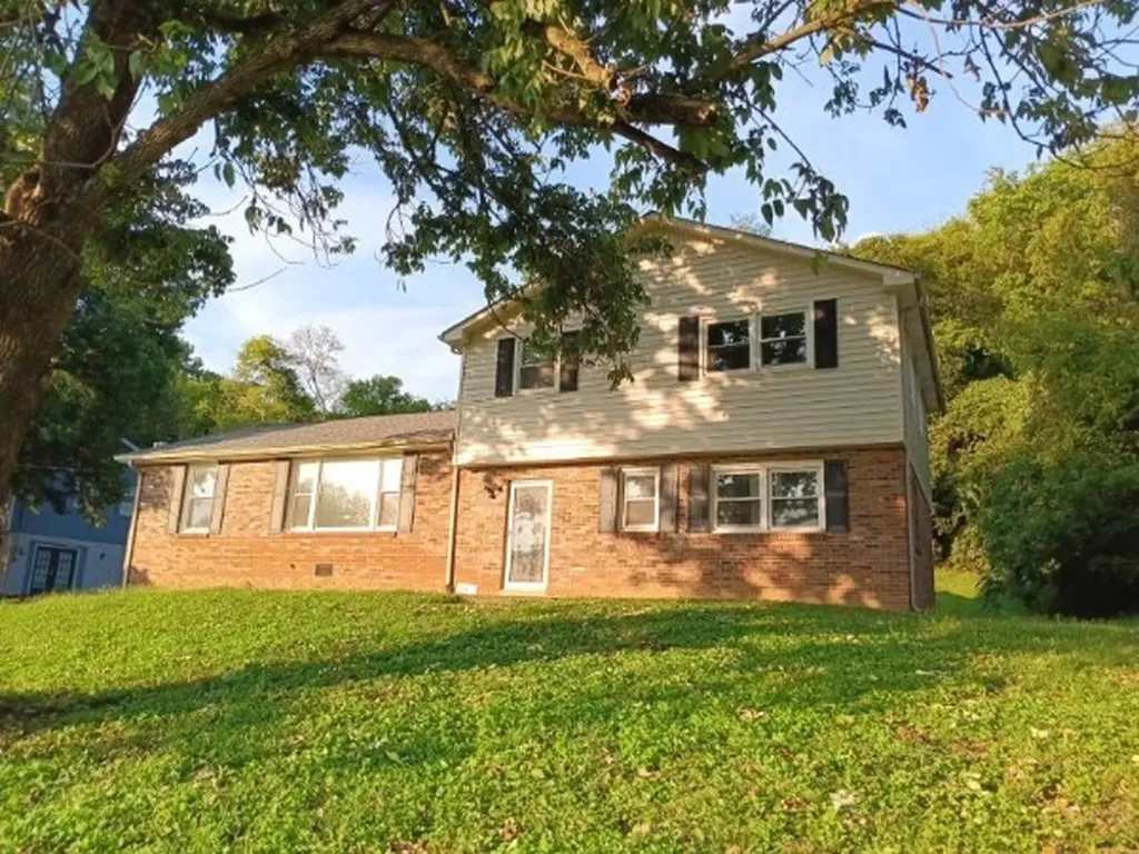 342 Cross Timbers Drive Nashville TN 37221
