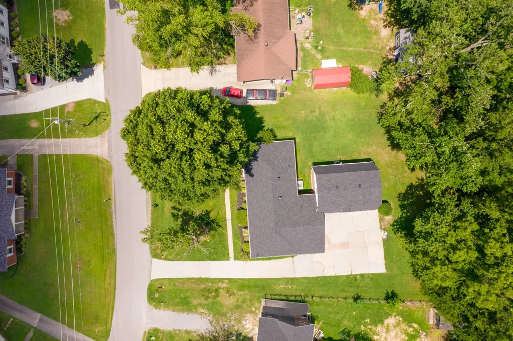 1117 Peninsula Drive Gallatin TN 37066