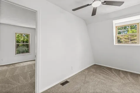 1117 Peninsula Drive Gallatin TN 37066