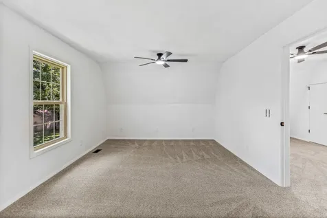 1117 Peninsula Drive Gallatin TN 37066