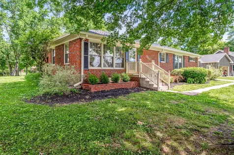 1117 Peninsula Drive Gallatin TN 37066