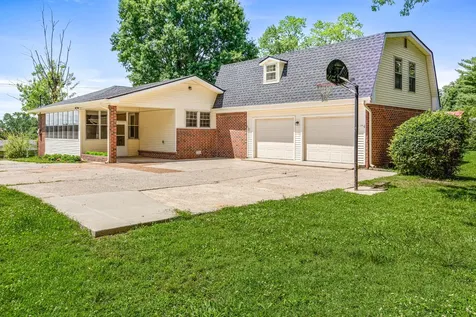 1117 Peninsula Drive Gallatin TN 37066