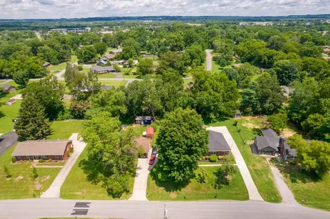 1117 Peninsula Drive Gallatin TN 37066