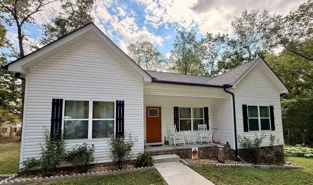 1021 Woodmont Drive Dickson TN 37055