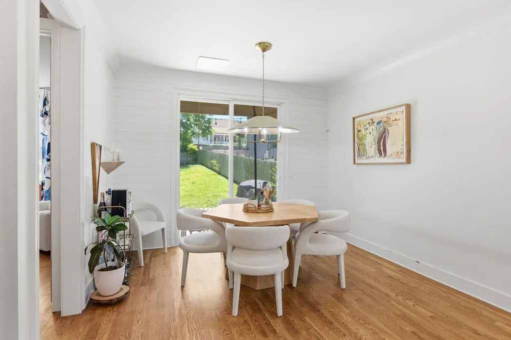 2330A Carter Avenue Nashville TN 37206
